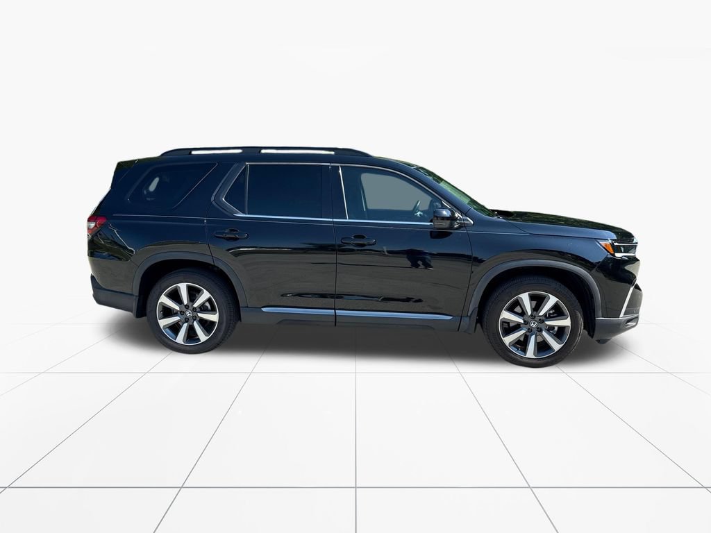 Used 2024 Honda Pilot Touring image 9