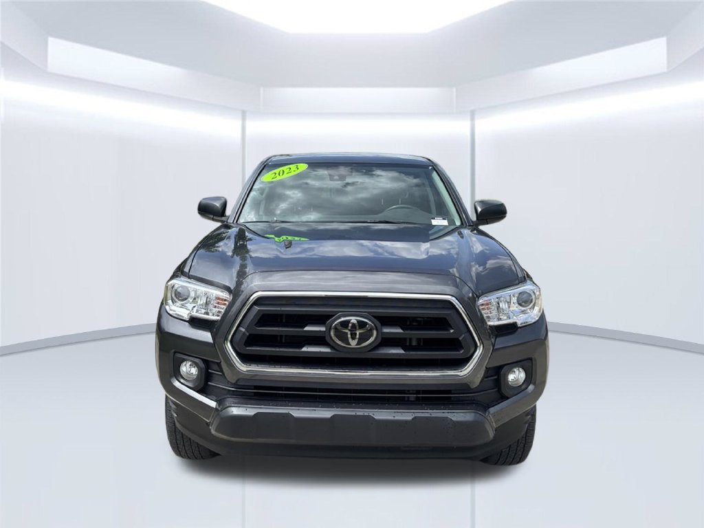 Used 2023 Toyota Tacoma SR5 RWD image 2