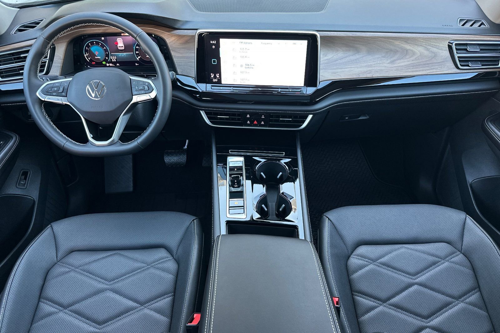 New 2026 Volkswagen Atlas SE image 11