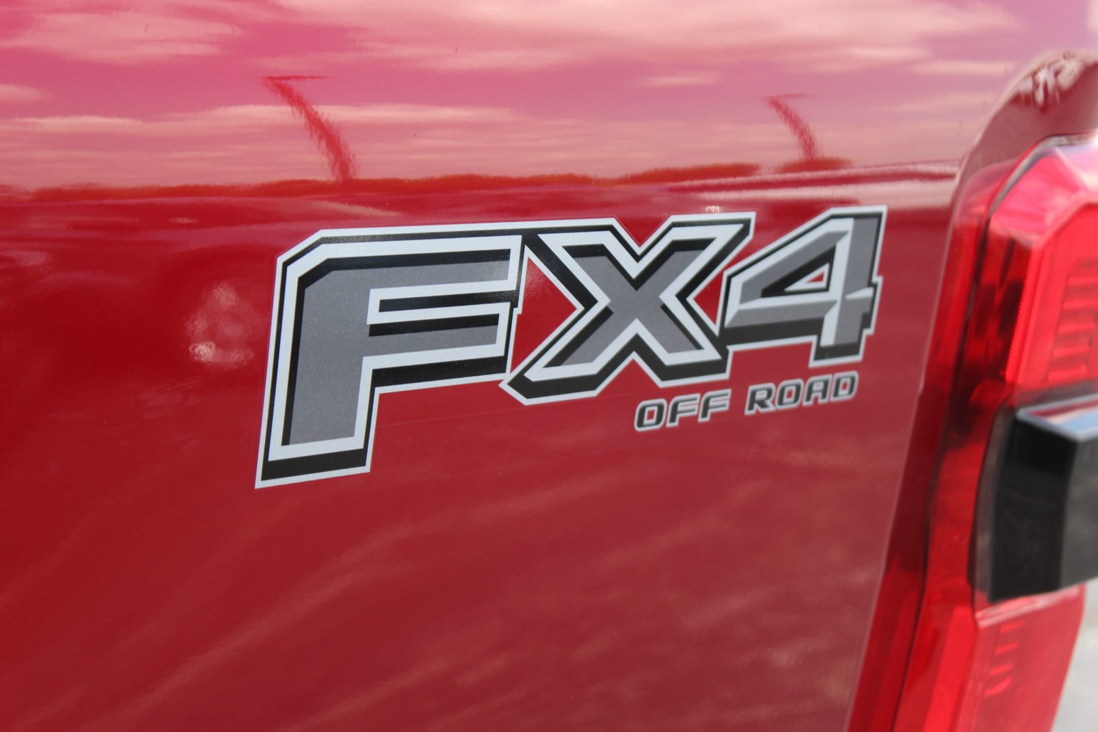 New 2026 Ford F350 Lariat AWD/4WD image 6