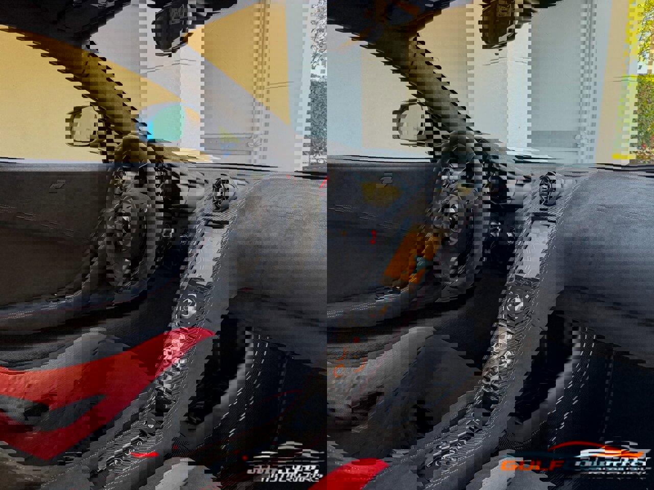 Used 2016 McLaren 675LT image 36