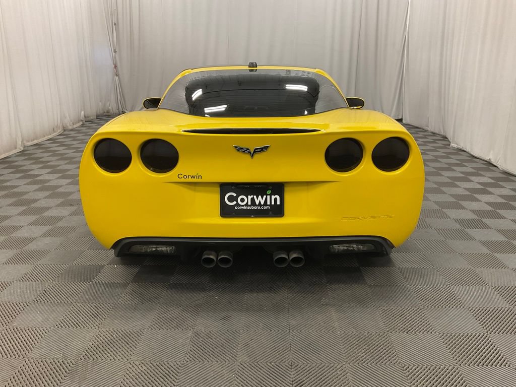 Used 2005 Chevrolet Corvette Coupe w/ Preferred Equipment Group RWD image 8