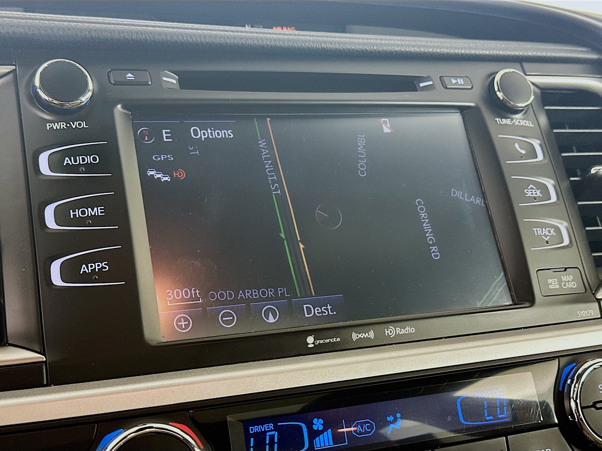 Used 2018 Toyota Highlander XLE FWD image 22