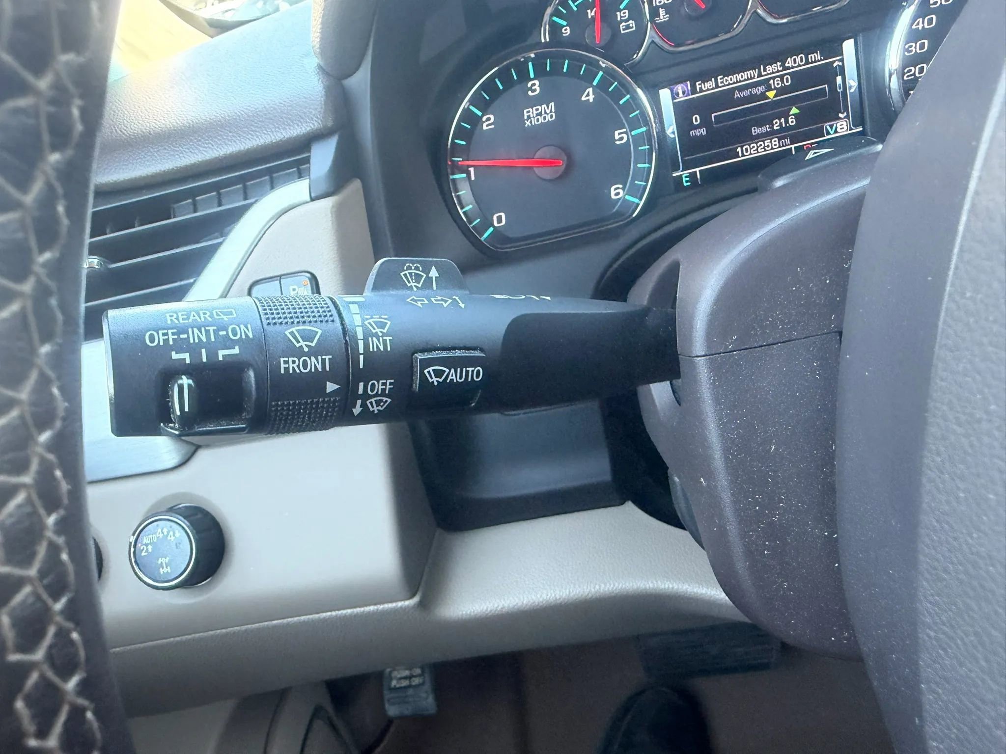 Used 2019 GMC Yukon SLT w/ Open Road Package AWD/4WD image 14