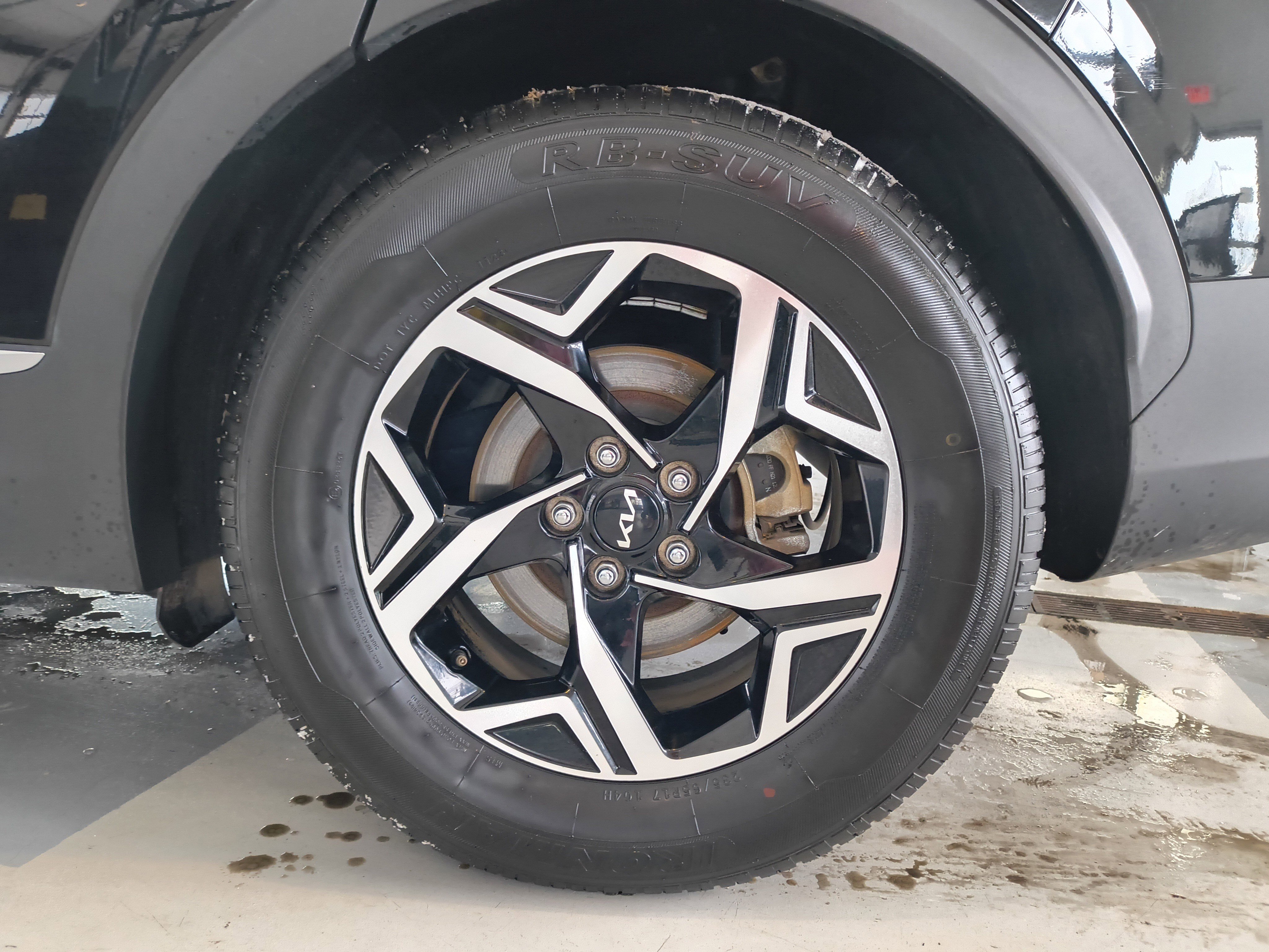 Used 2023 Kia Sportage LX image 29