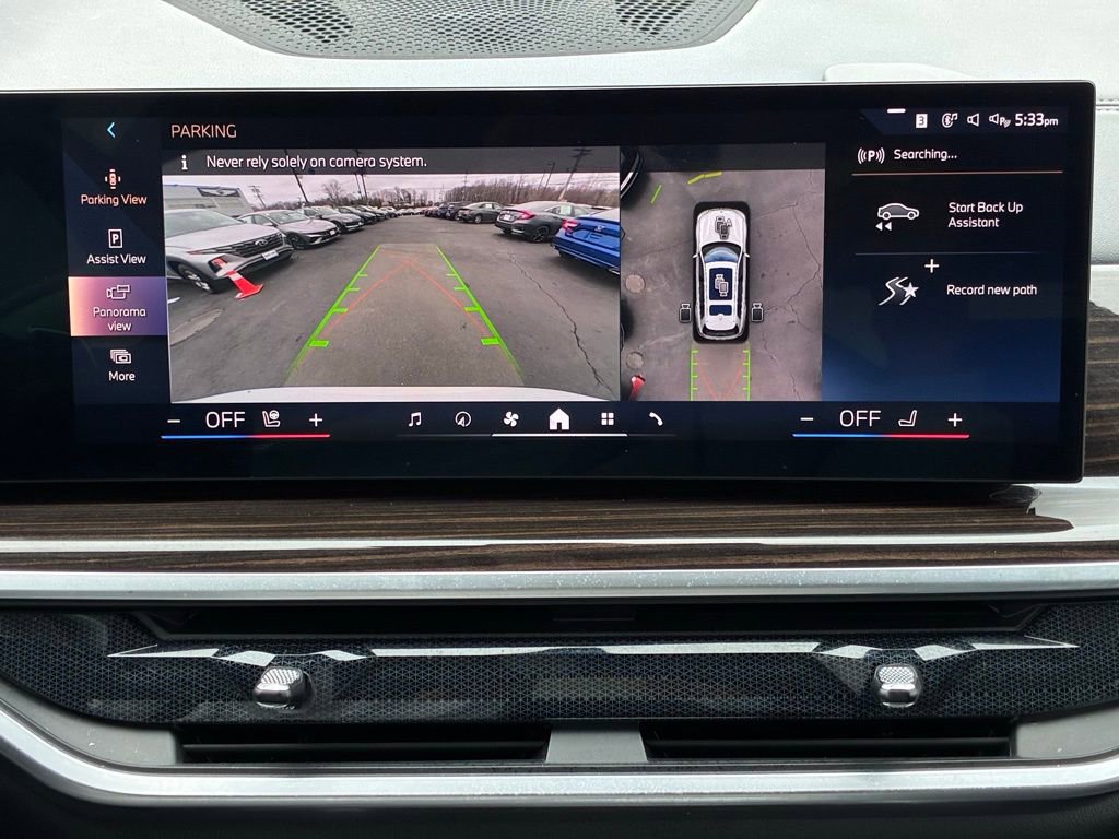 Used 2024 BMW X7 xDrive40i w/ Premium Package AWD/4WD image 43