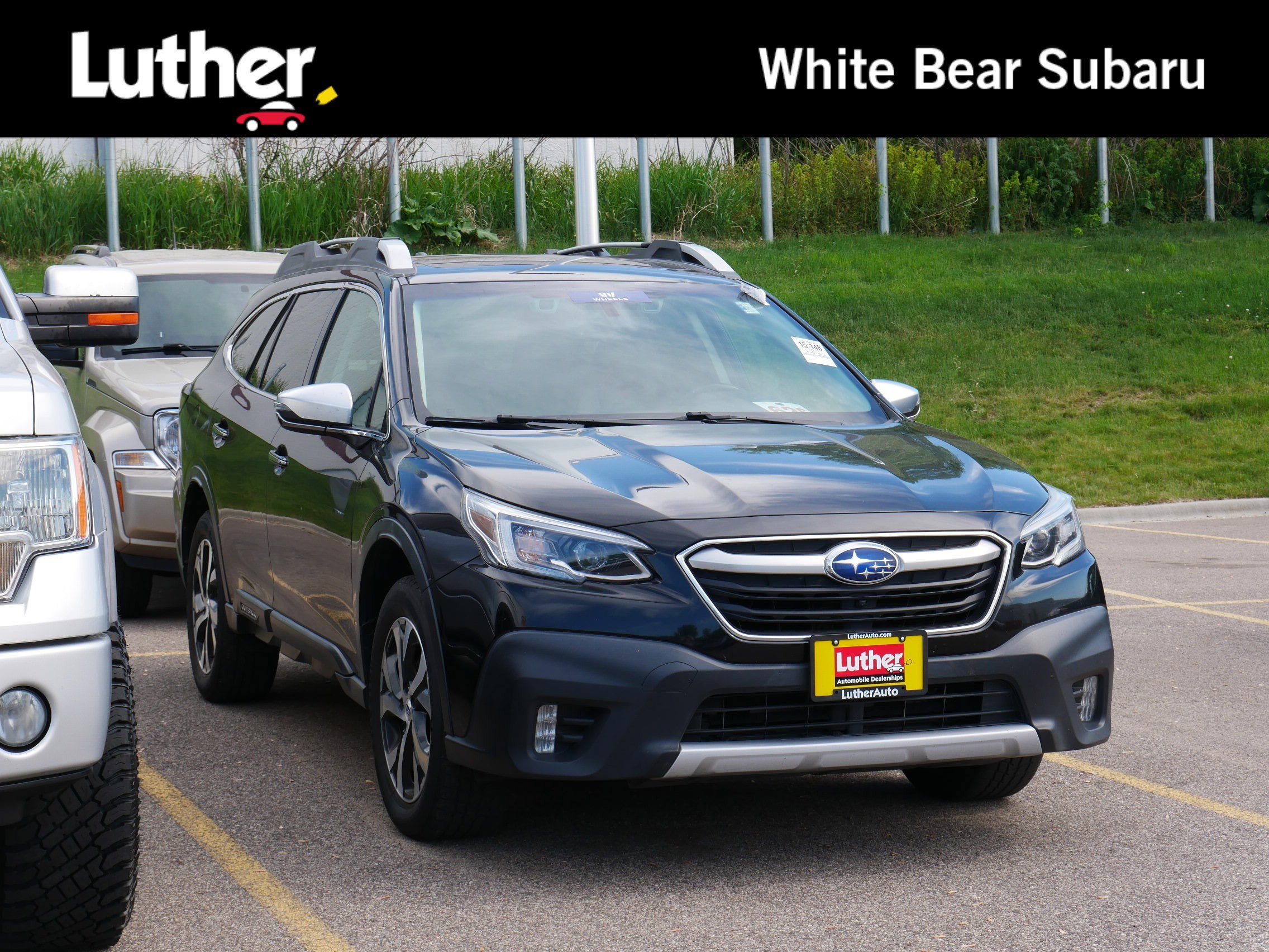Used 2021 Subaru Outback Touring w/ Tech Package 3 AWD/4WD image 1