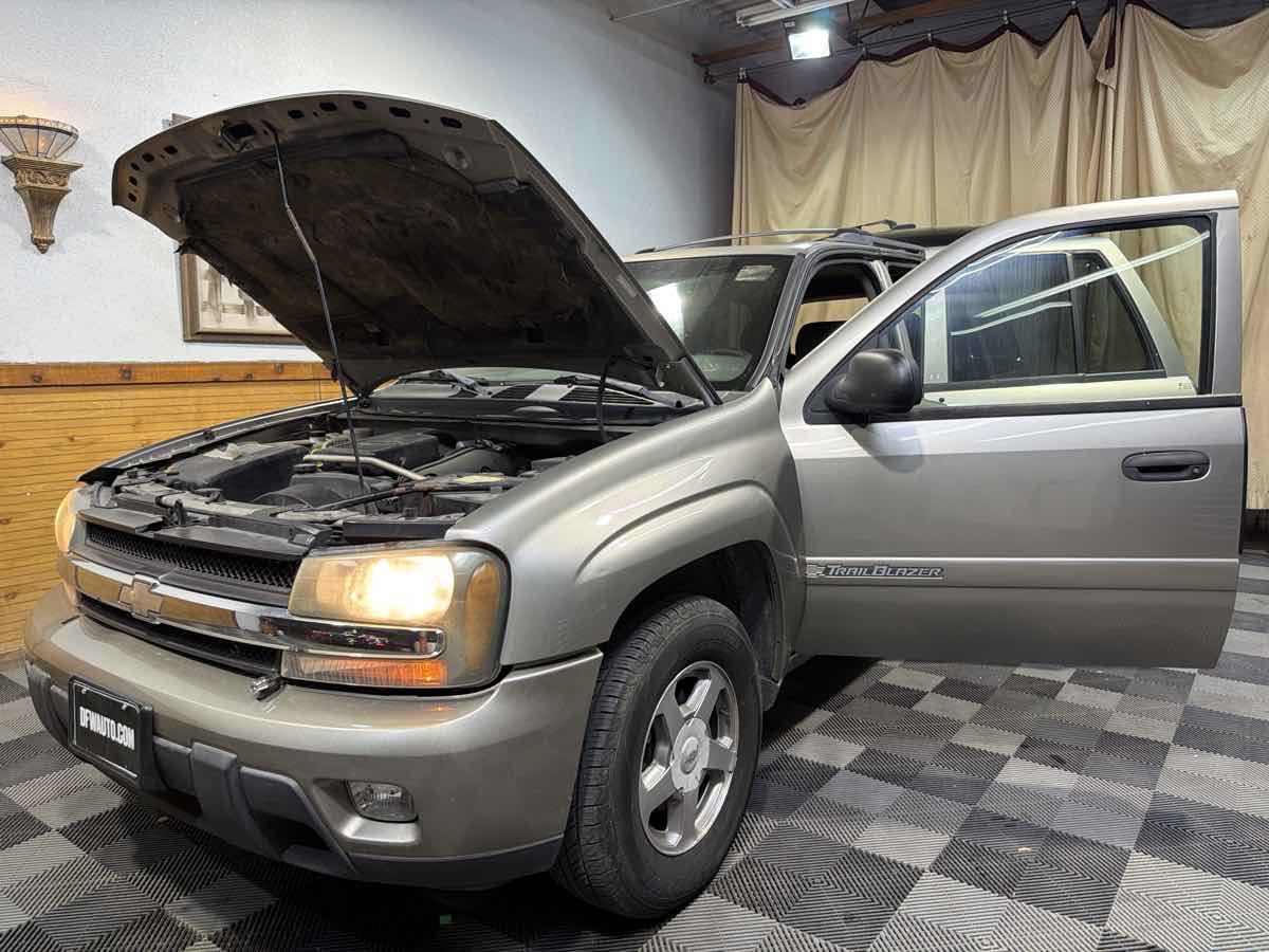 Used 2003 Chevrolet TrailBlazer LT image 12