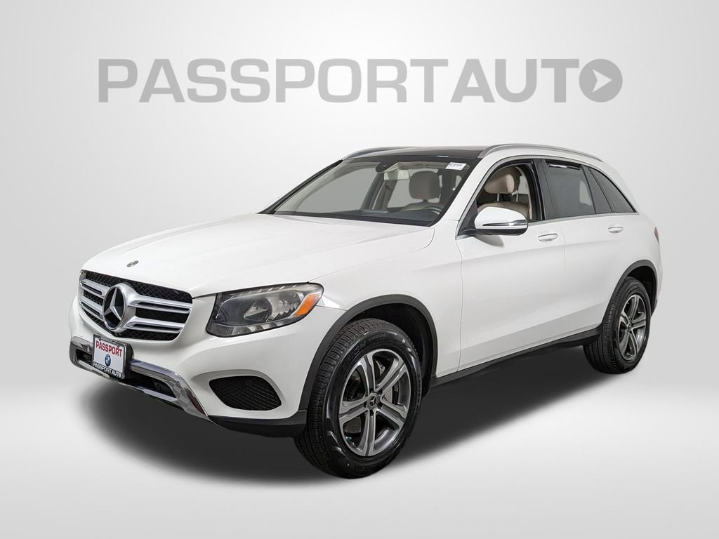 Used 2019 Mercedes-Benz GLC 300 4MATIC image 1