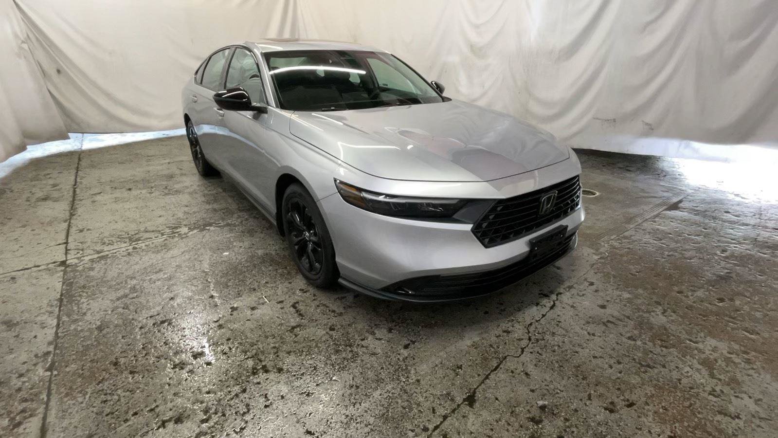 Certified 2025 Honda Accord SE image 1