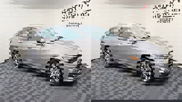 Certified 2022 Chevrolet Malibu LT image 2