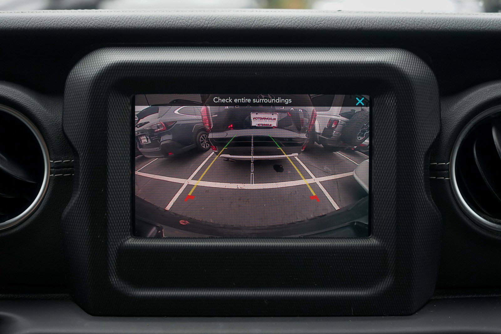 Used 2021 Jeep Wrangler Unlimited Sahara w/ LED Lighting Group image 16