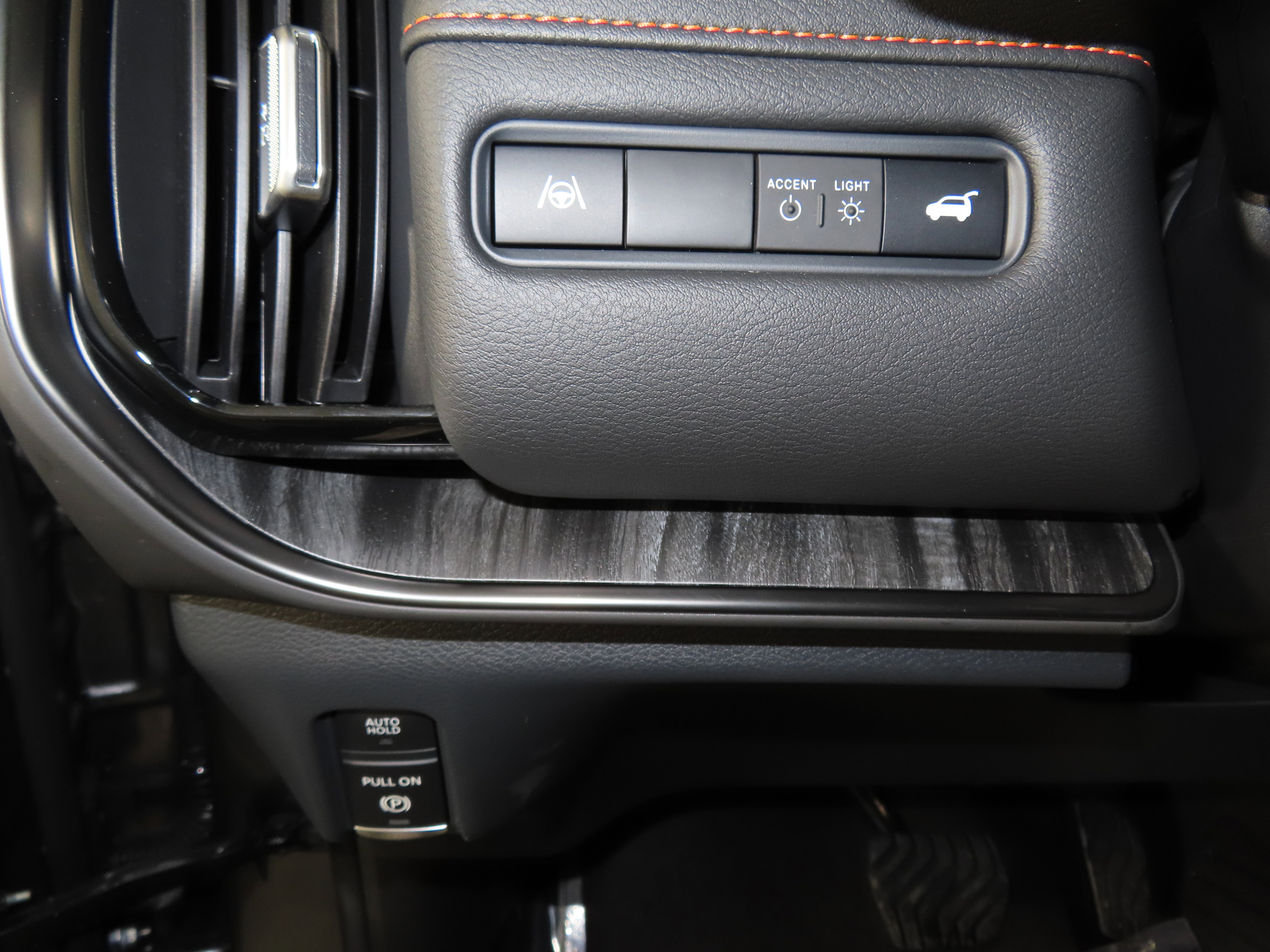 New 2026 Nissan Armada PRO-4X image 38