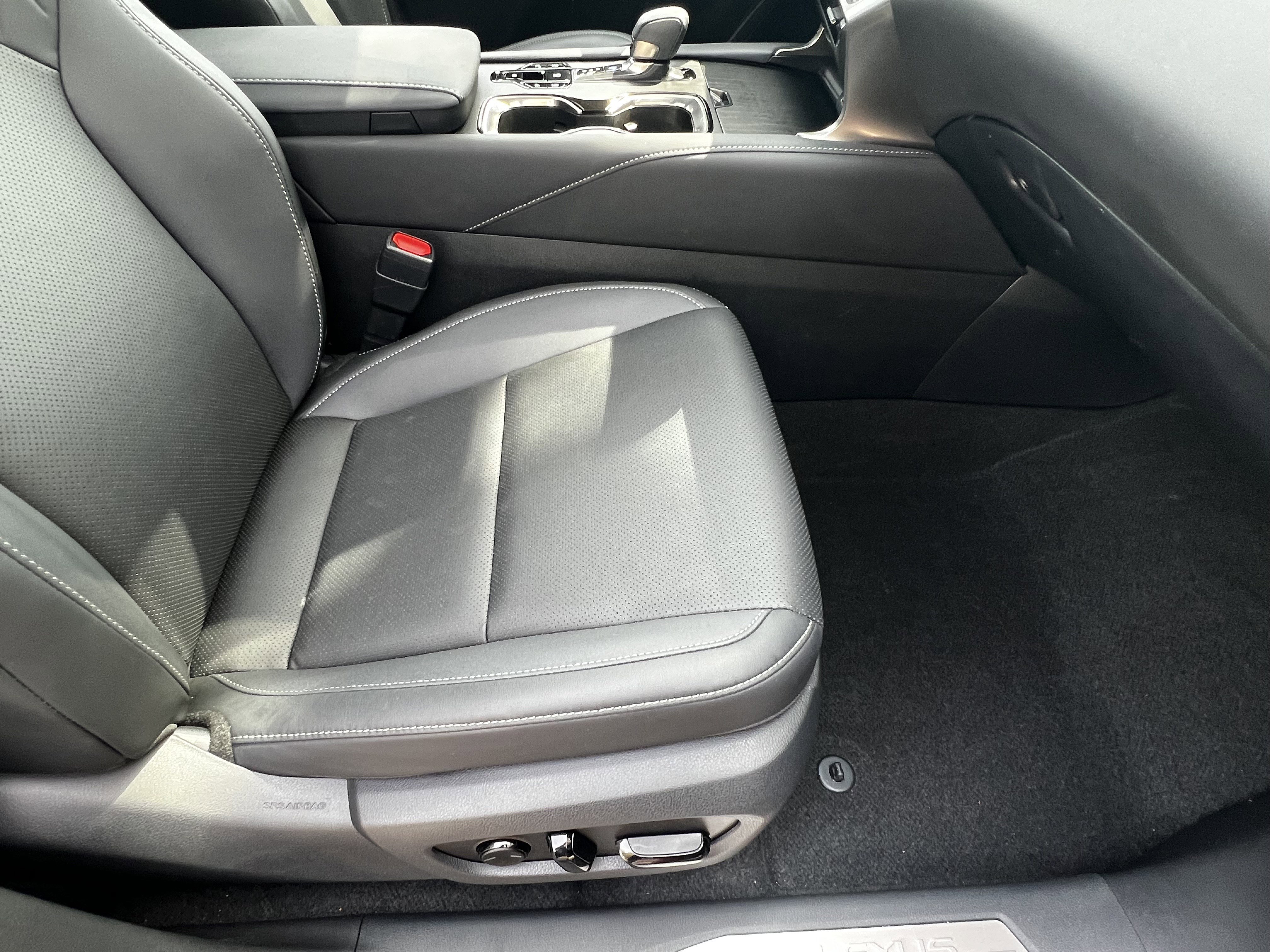 Used 2023 Lexus RX 350 Premium w/ Accessory Package image 44