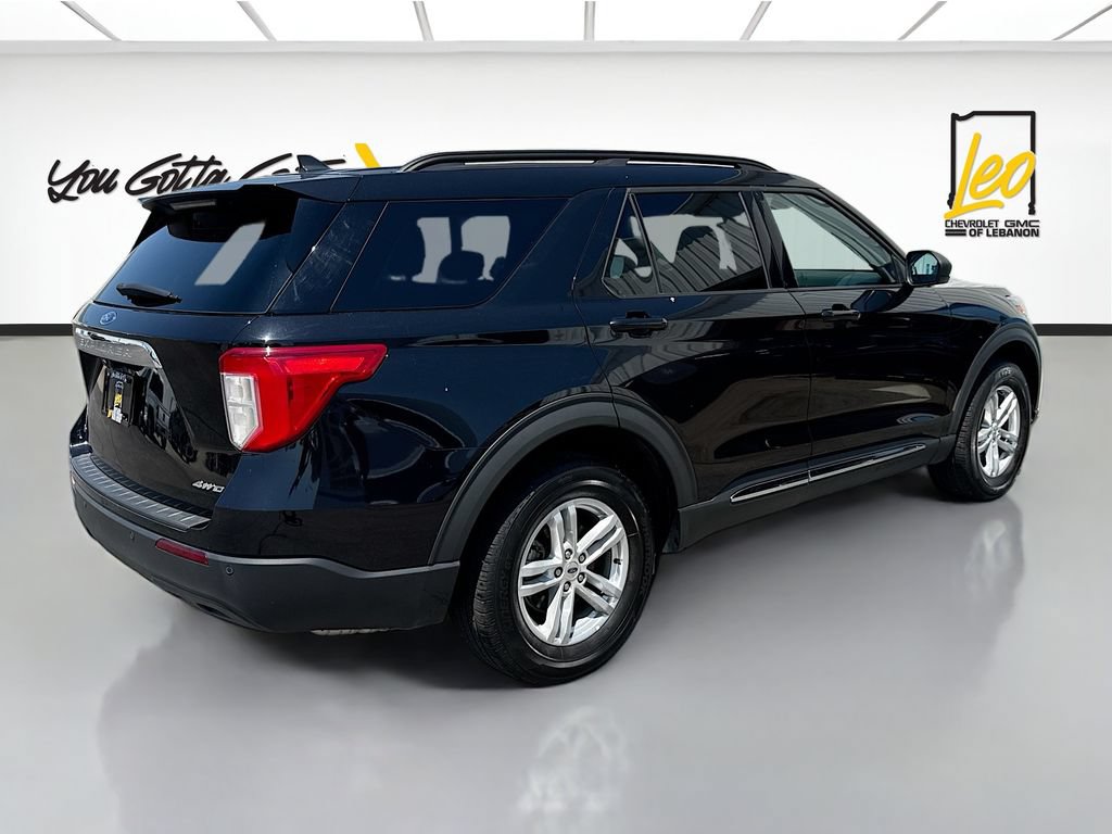 Used 2022 Ford Explorer XLT AWD/4WD image 5