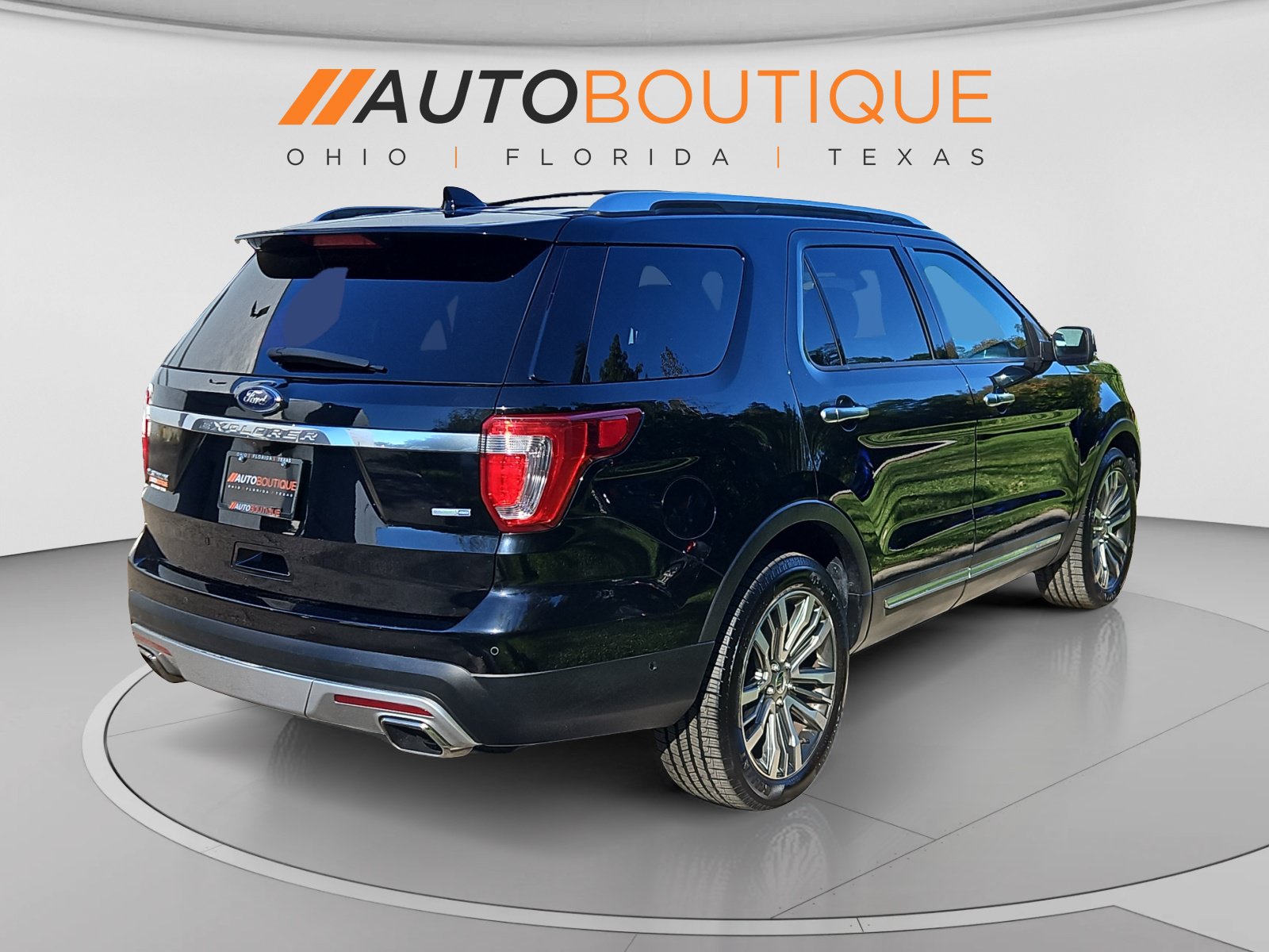 Used 2017 Ford Explorer Platinum AWD/4WD image 5