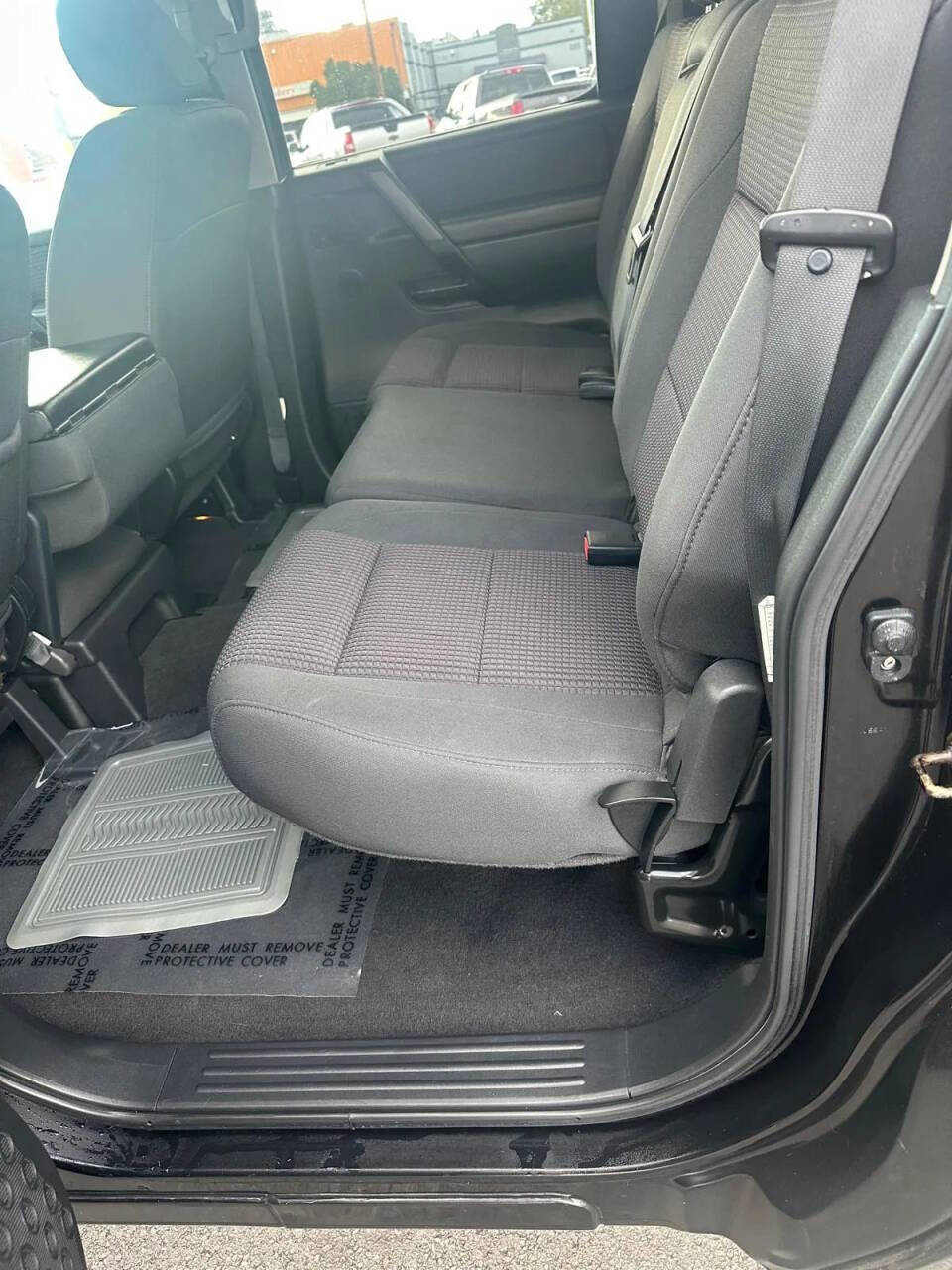 Used 2009 Nissan Titan SE image 10