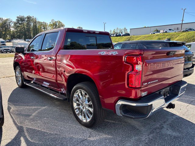 Used 2023 Chevrolet Silverado 1500 LTZ w/ LTZ Premium Package AWD/4WD image 5