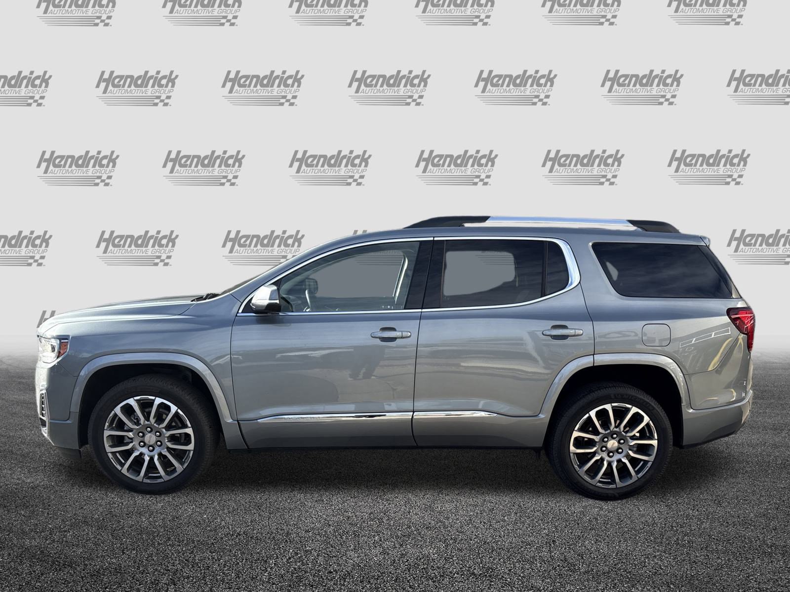 Used 2023 GMC Acadia Denali w/ Denali Technology Package image 7