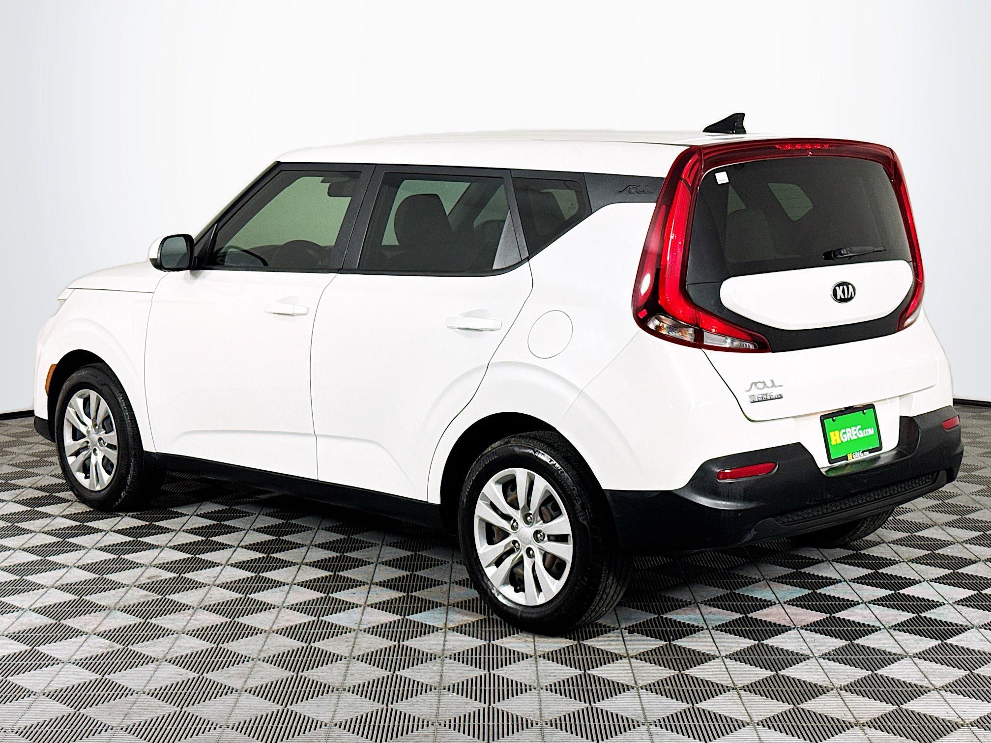 Used 2020 Kia Soul LX image 6