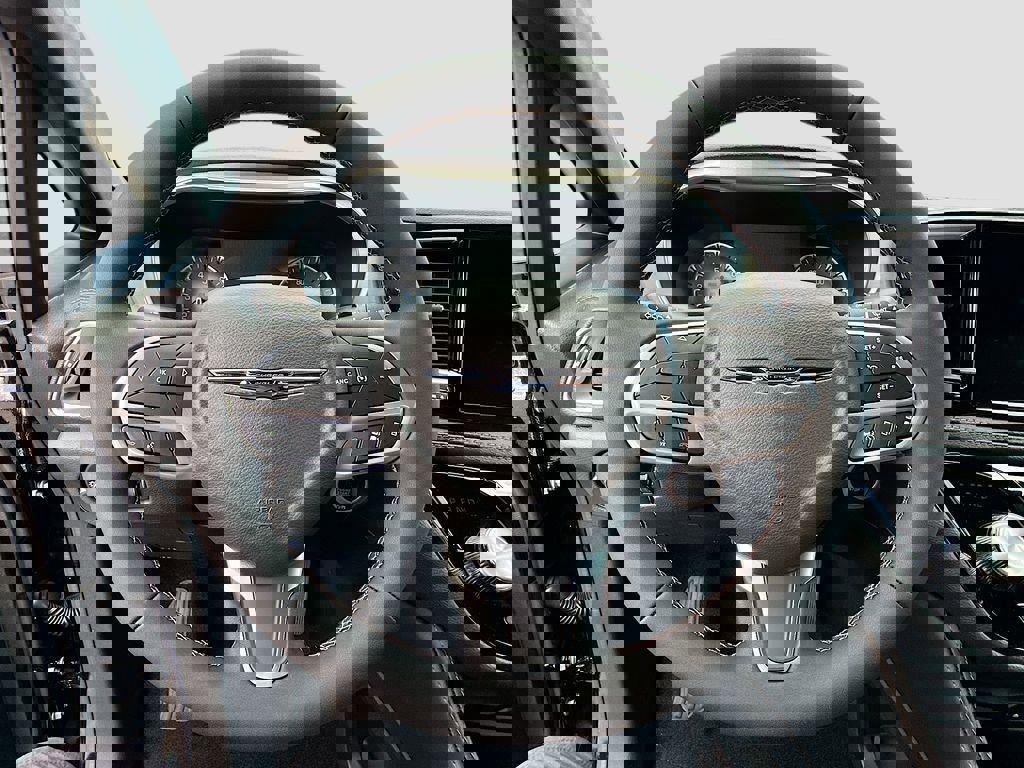 New 2026 Chrysler Pacifica Pinnacle w/ Trailer Tow Group image 14