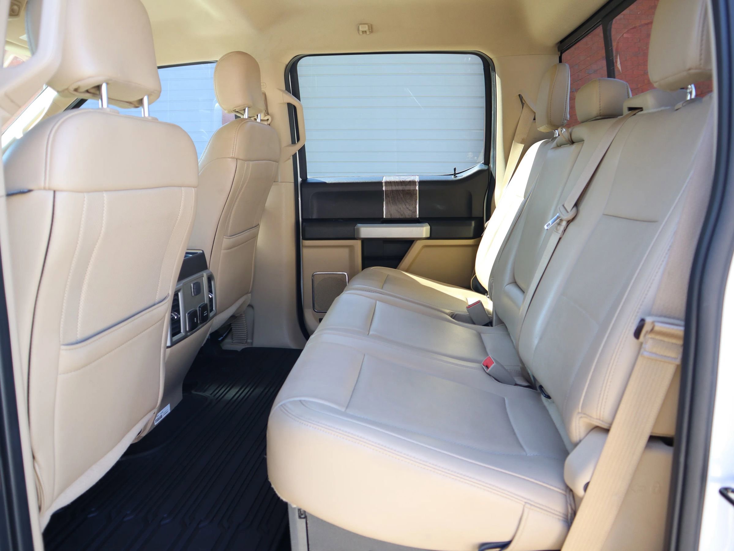 Used 2019 Ford F350 Lariat w/ Lariat Ultimate Package image 13