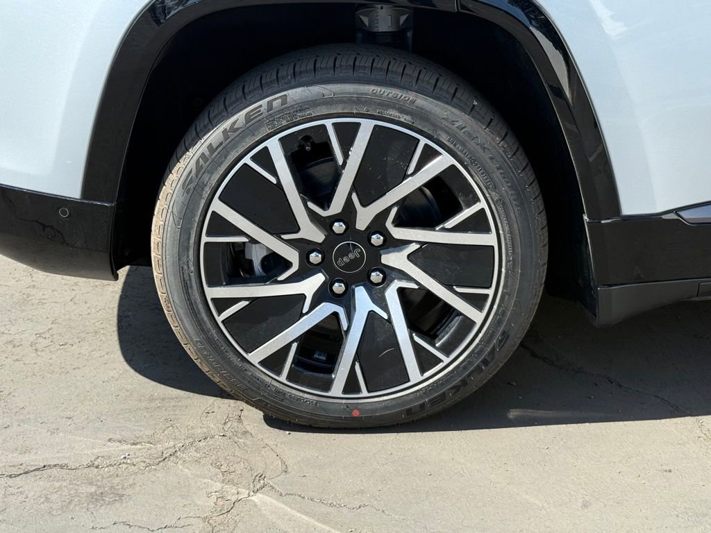 New 2025 Jeep Wagoneer S Limited image 10