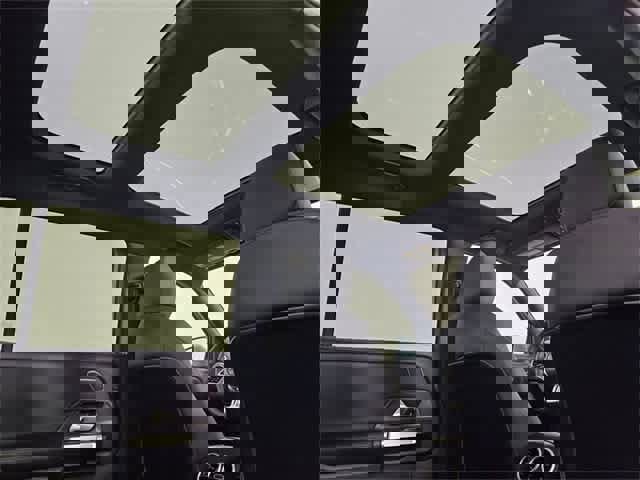 Certified 2025 Mercedes-Benz GLB 250 4MATIC image 21