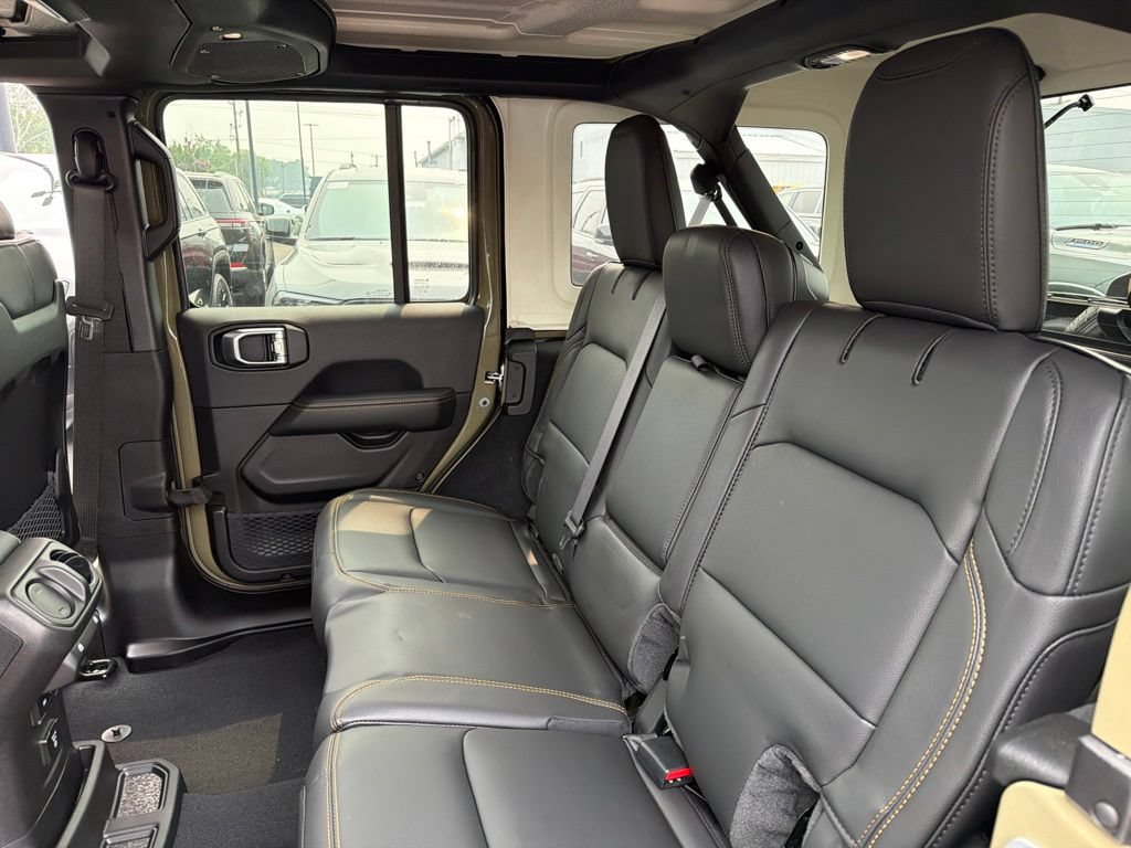 New 2026 Jeep Wrangler Unlimited Sahara AWD/4WD image 20