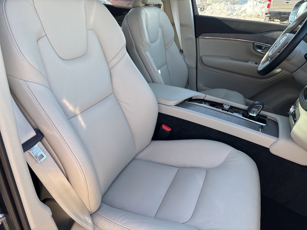 Certified 2023 Volvo XC90 B5 Plus w/ Protection Package Premier image 42