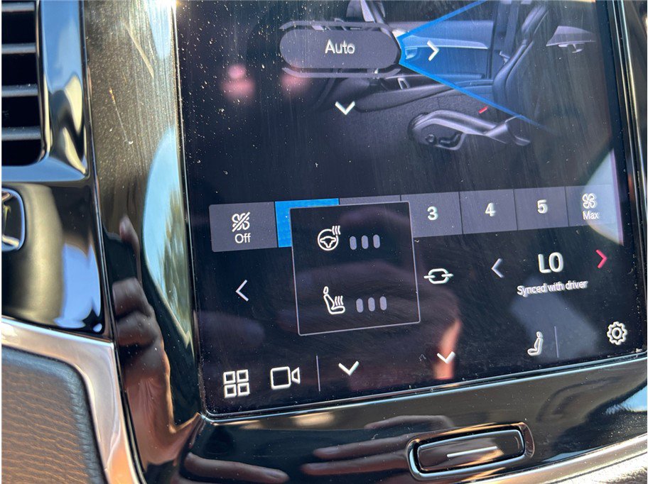 Used 2023 Volvo XC90 B5 Plus Bright image 34