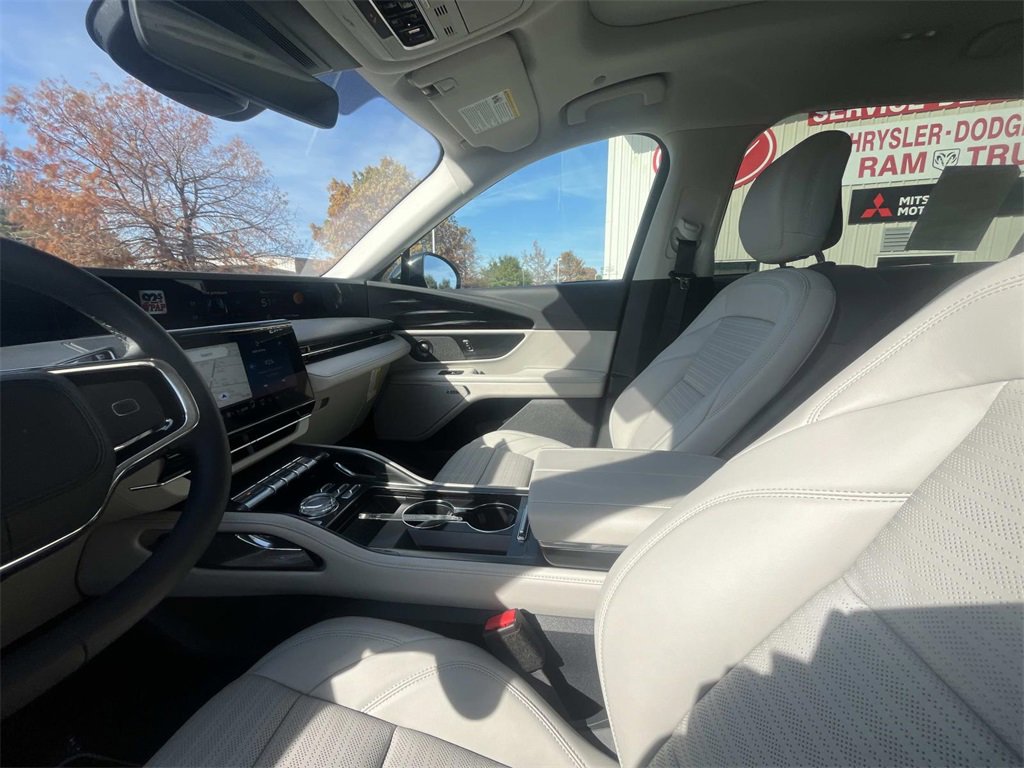 New 2026 Lincoln Nautilus Reserve image 10