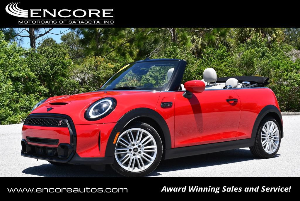 Used 2024 MINI Cooper S FWD image 1