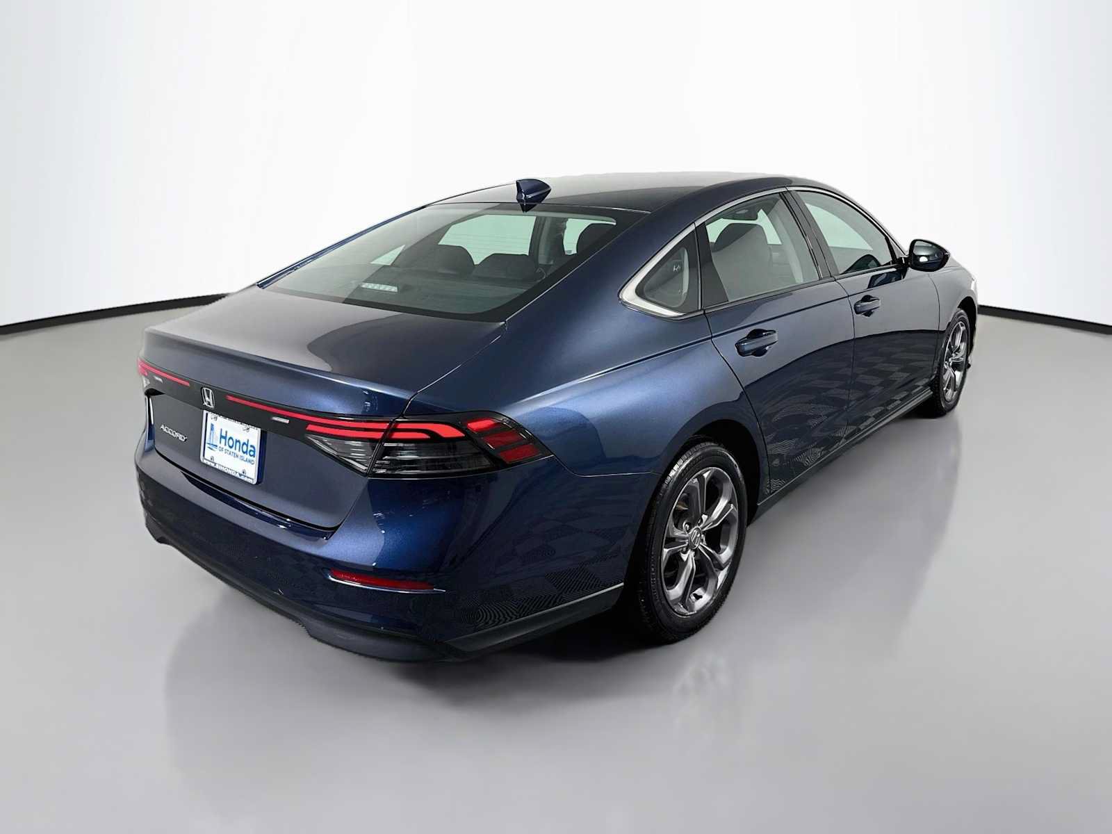 Certified 2024 Honda Accord EX image 3