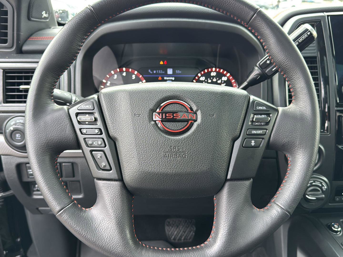 Used 2024 Nissan Titan PRO-4X w/ Pro-4x Convenience Package image 17