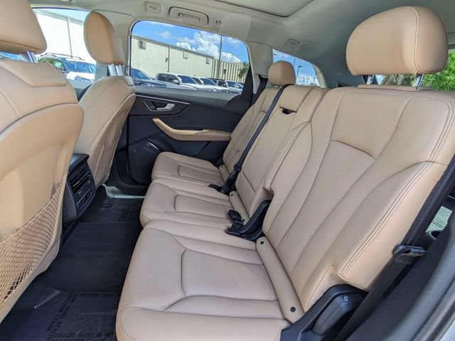 Used 2025 Audi Q7 2.0T Premium w/ Convenience Package AWD/4WD image 15