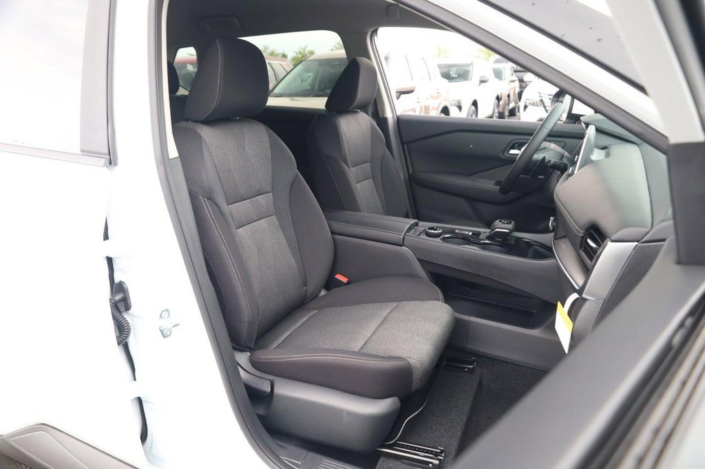 New 2026 Nissan Rogue SV w/ Cold Weather Package image 24