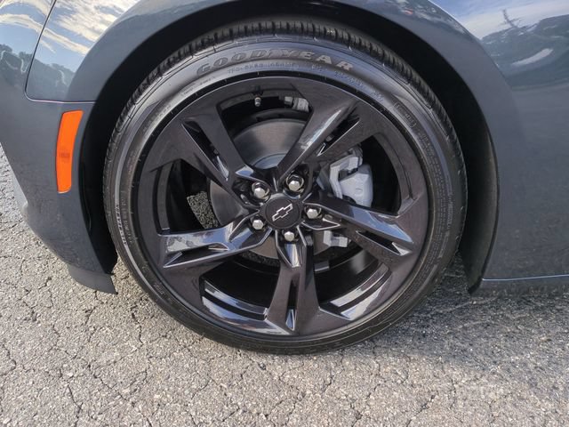 Used 2023 Chevrolet Camaro LT w/ RS Package RWD image 10