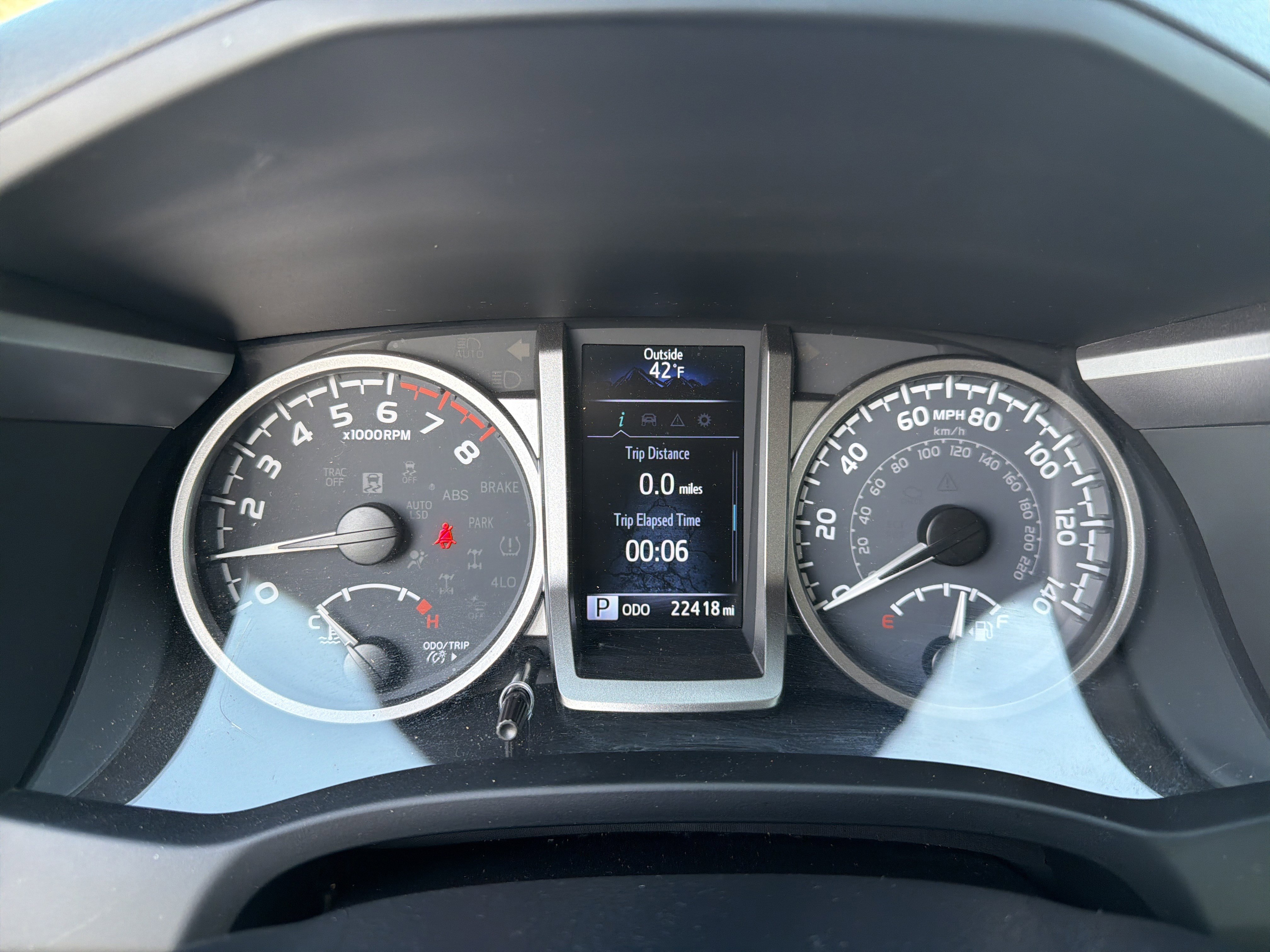 Used 2023 Toyota Tacoma SR5 w/ Technology Package image 13