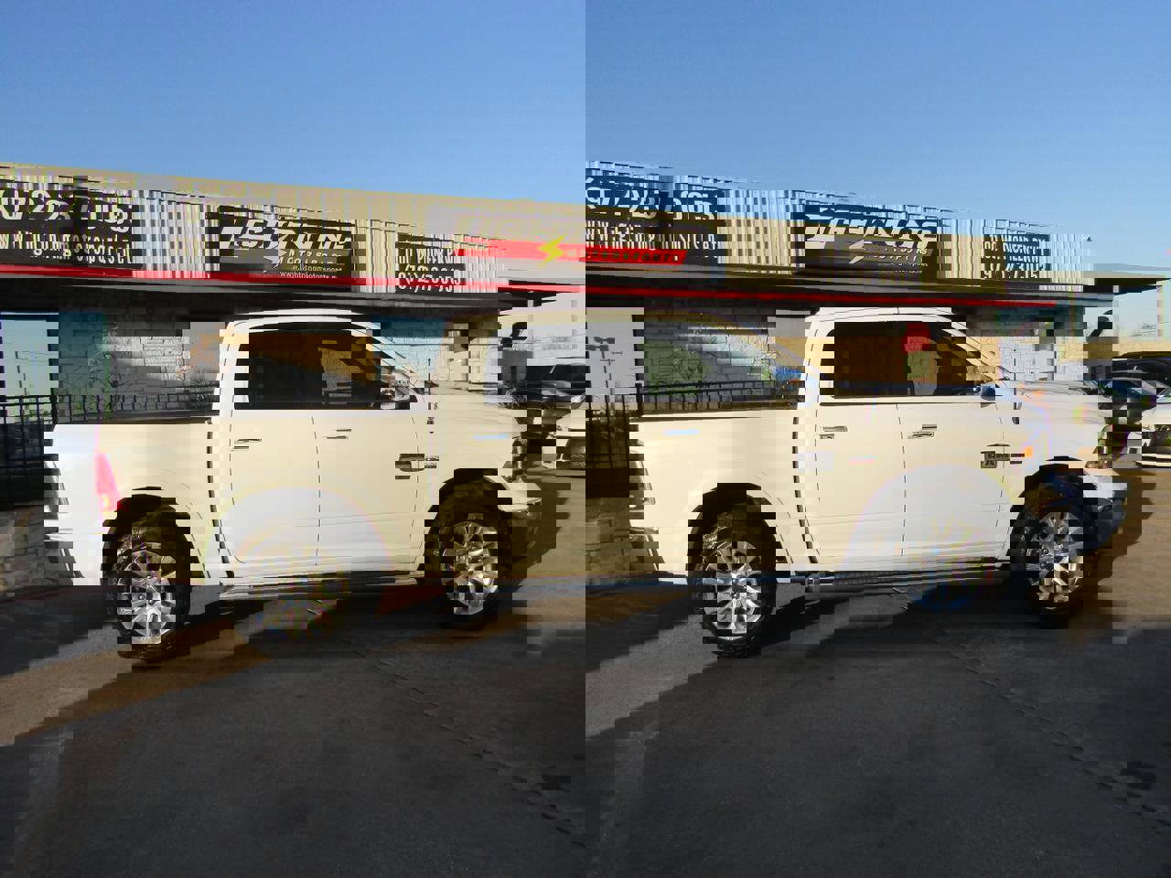 Used 2014 RAM 1500 Laramie Longhorn w/ Convenience Group image 5