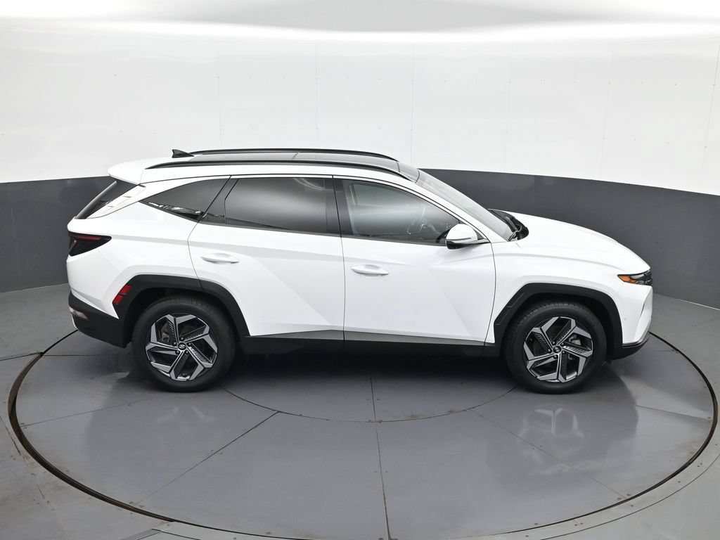 Certified 2022 Hyundai Tucson Limited AWD/4WD image 16