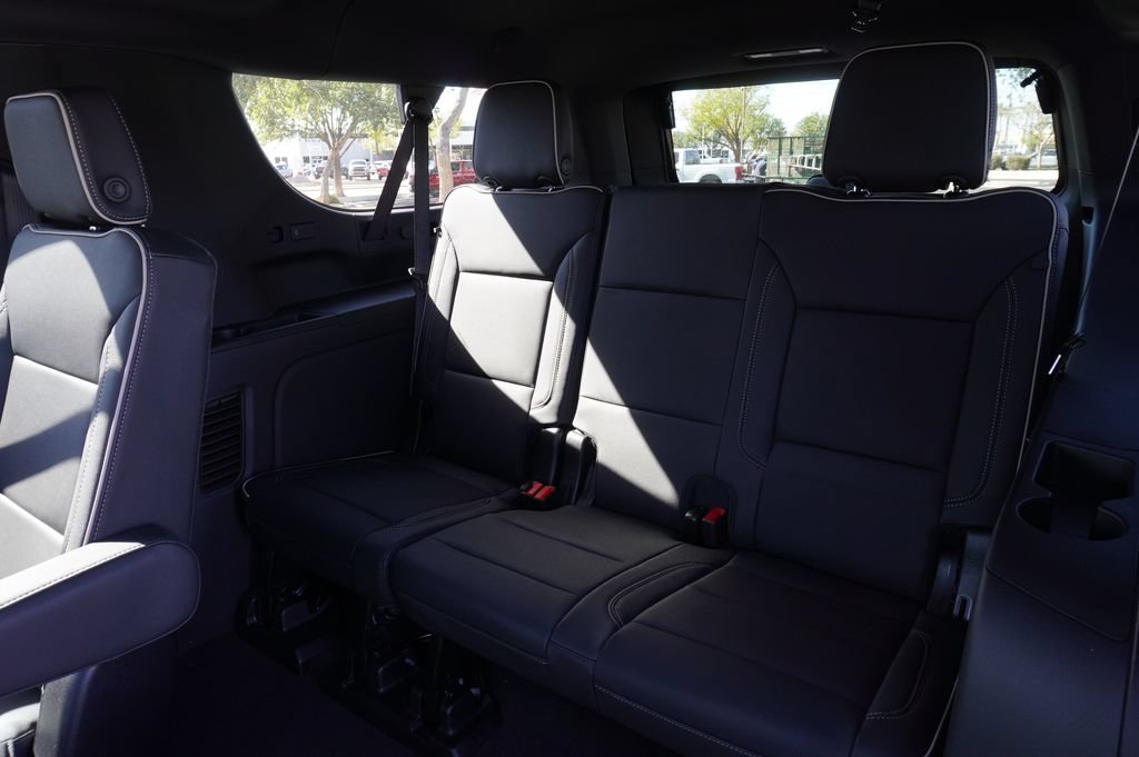 New 2026 GMC Yukon XL Elevation AWD/4WD image 11