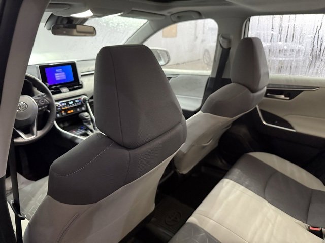 Used 2025 Toyota RAV4 XLE w/ Convenience Package image 17