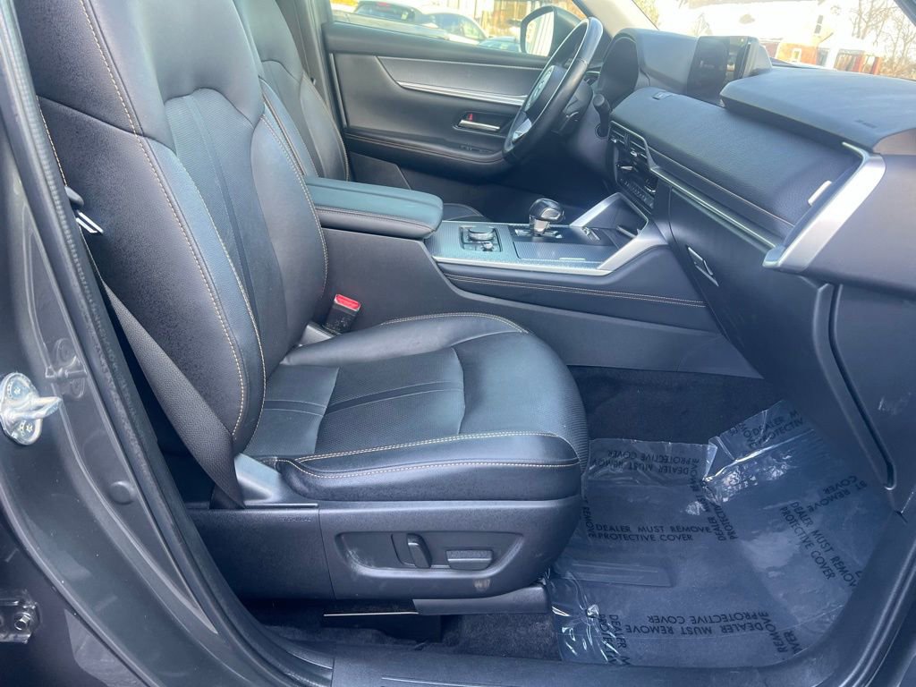 Used 2024 MAZDA CX-90 3.3 Turbo w/ Preferred Package image 33