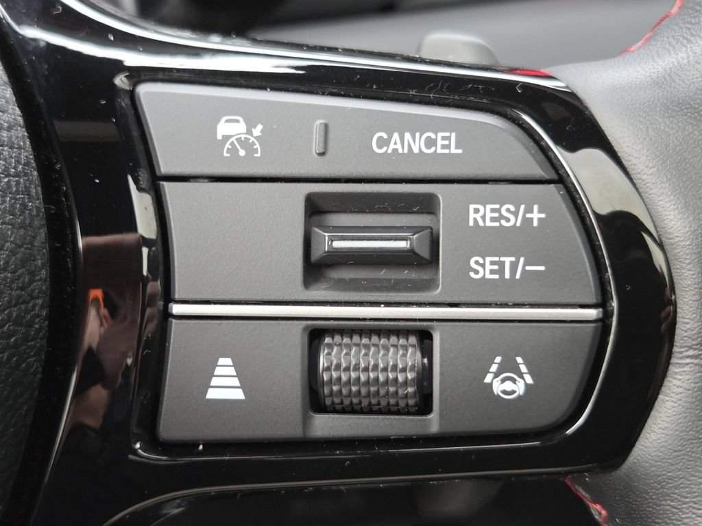 Certified 2025 Honda Pilot Black Edition image 12