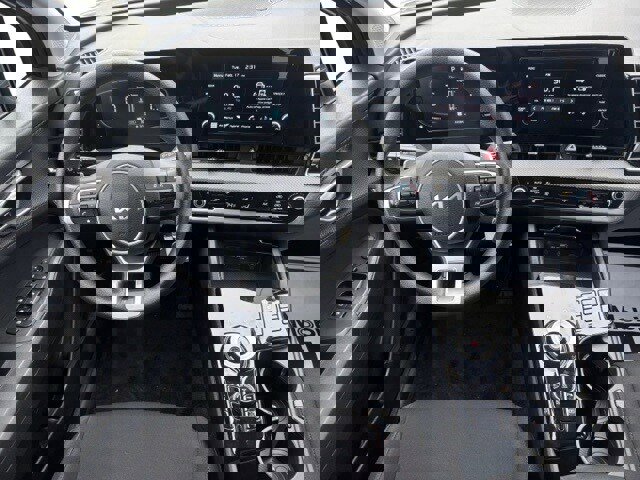 Certified 2023 Kia Sportage LX image 13