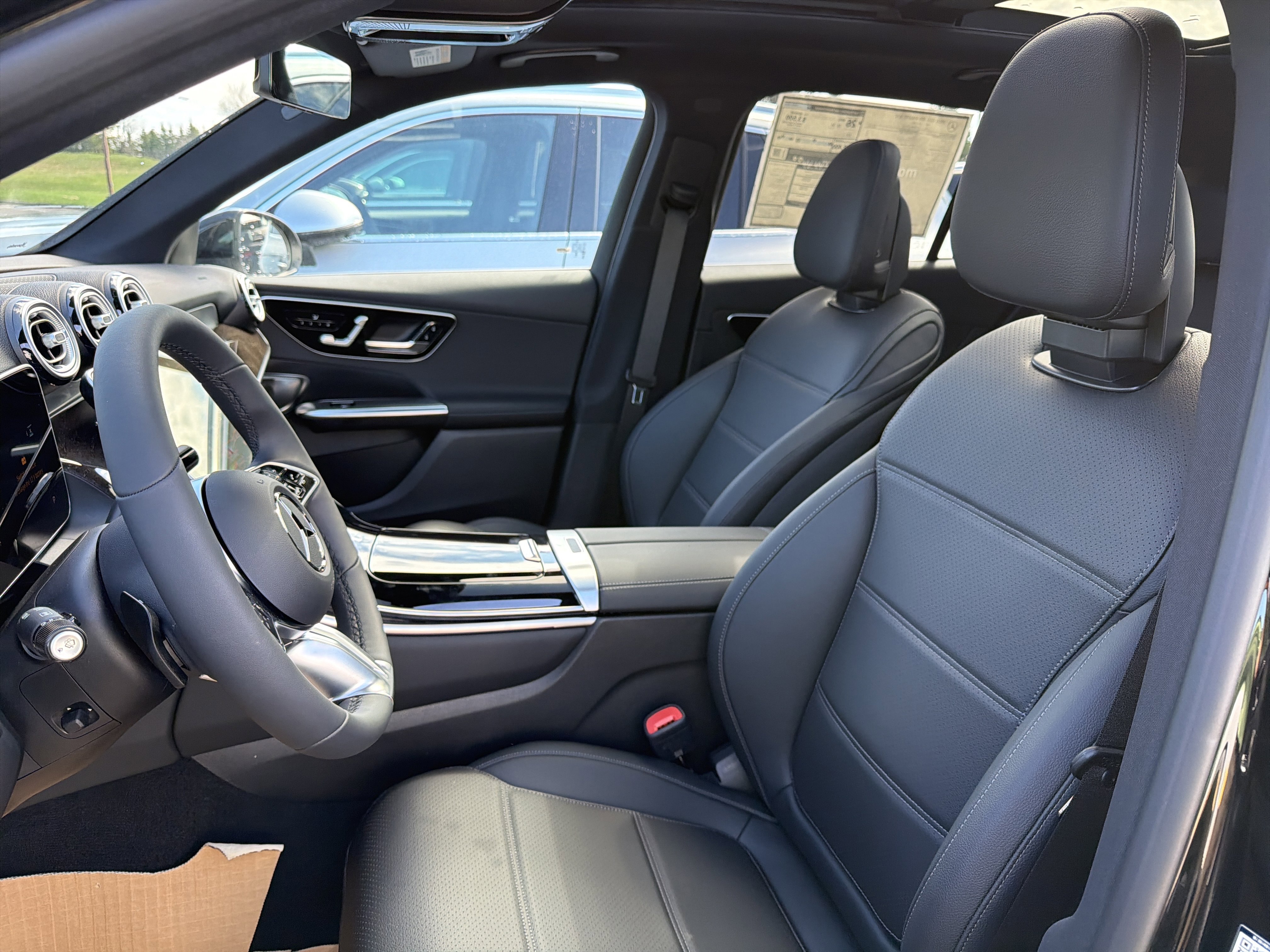 New 2026 Mercedes-Benz GLC 300 4MATIC image 9