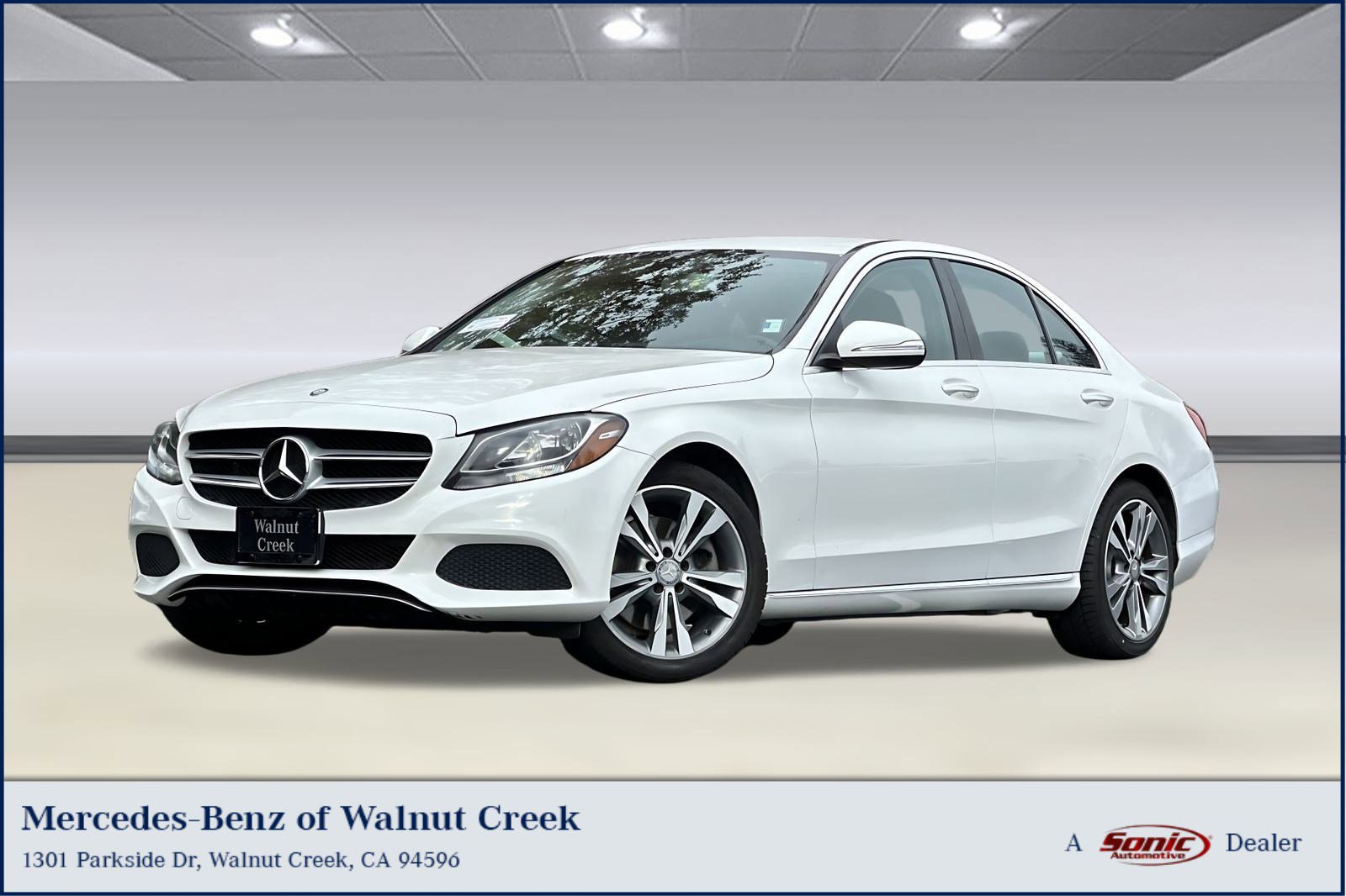 Used 2015 Mercedes-Benz C 300 4MATIC Sedan image 1