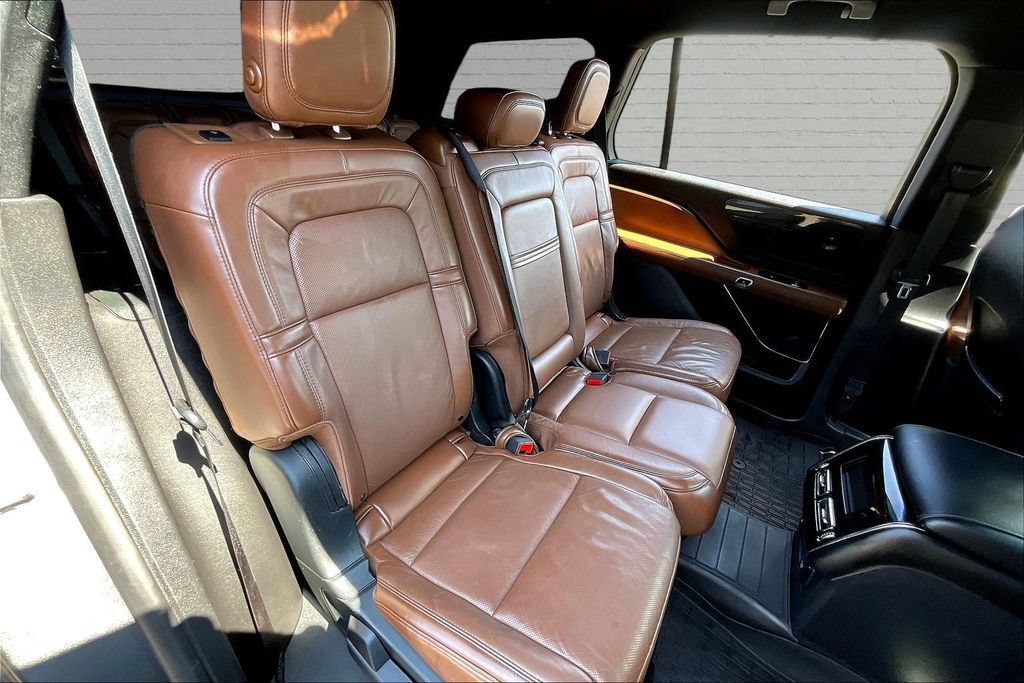 Used 2020 Lincoln Aviator Reserve w/ Elements Package Plus AWD/4WD image 24
