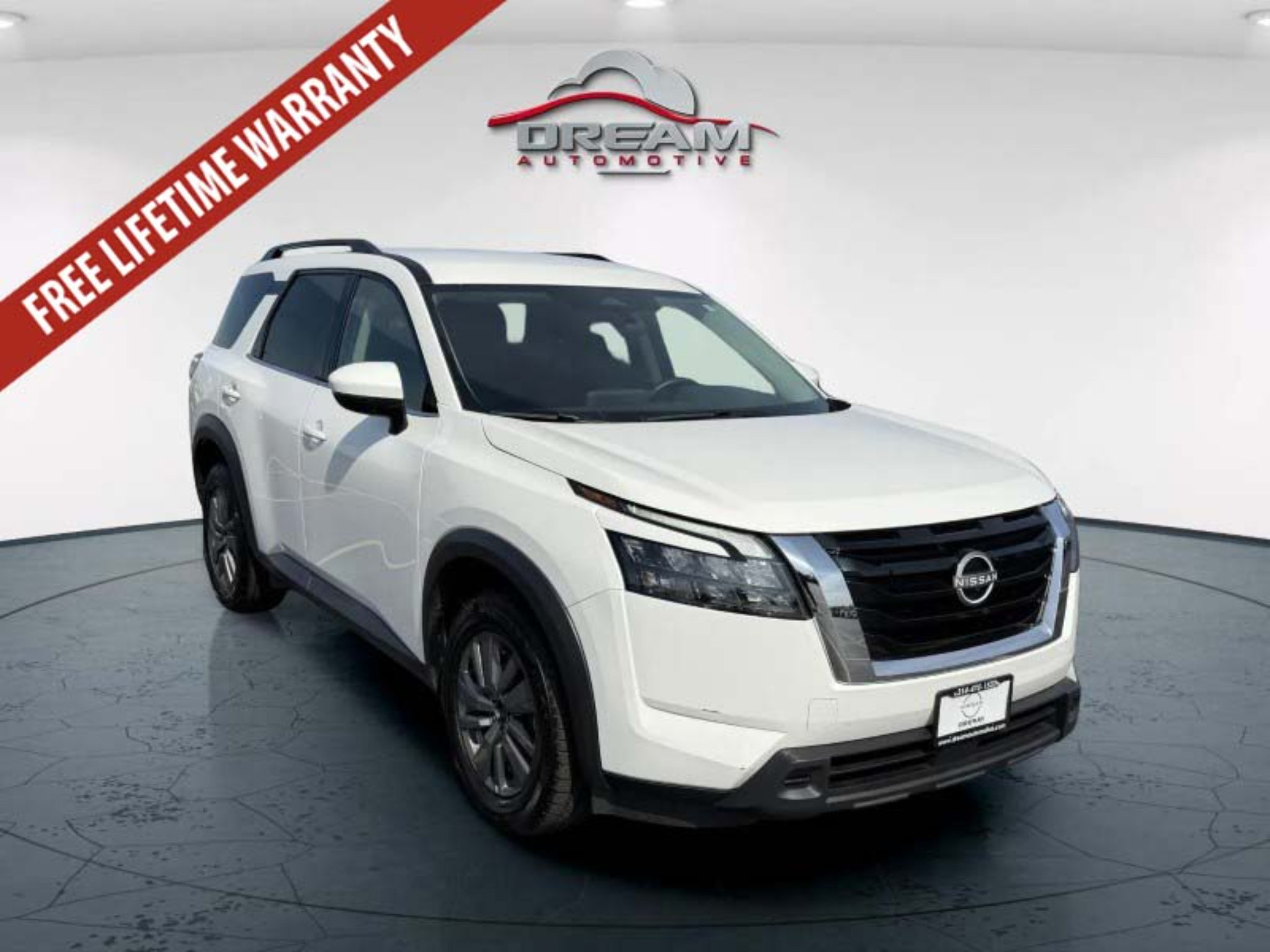 Used 2025 Nissan Pathfinder SV AWD/4WD image 1